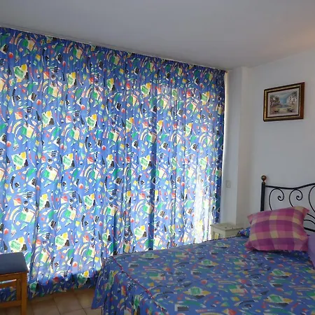 Paradise Park Fenals Apartamento *
